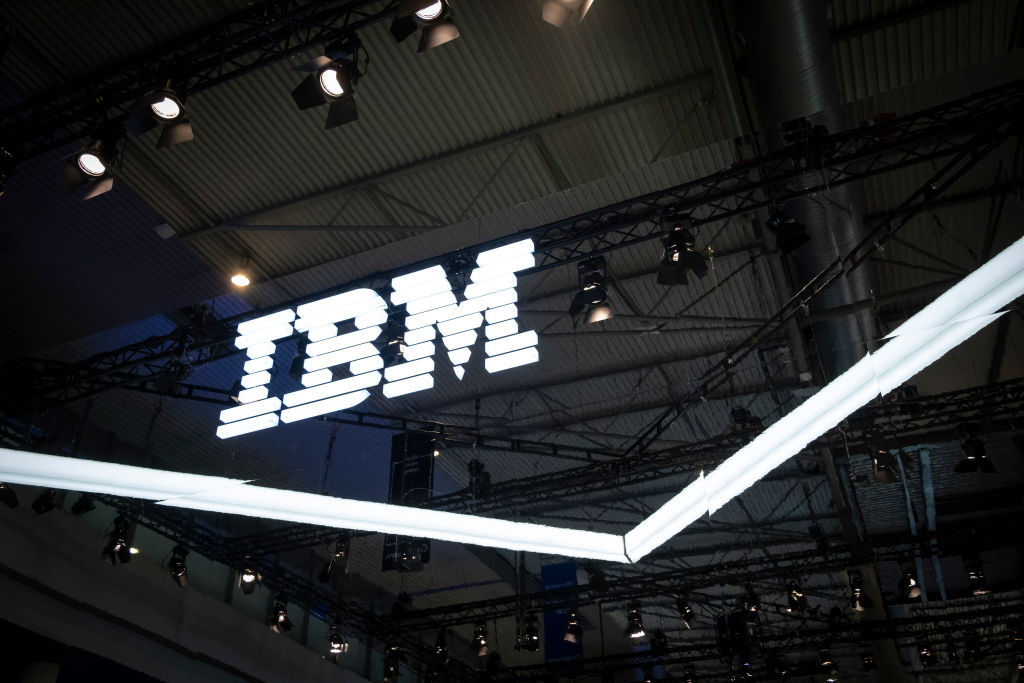 IBM presenta una serie de nuevos servicios de inteligencia artificial, incluyendo modelos generativos.