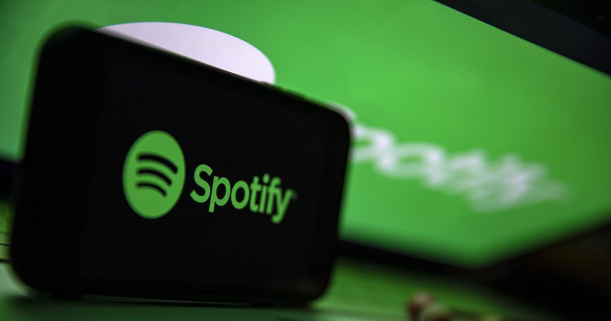 Se informa que Spotify ha eliminado decenas de miles de canciones generadas por inteligencia artificial.